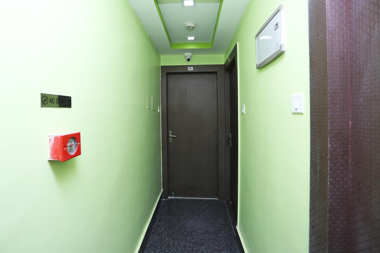 Oyo 9975 Hotel Asmeet Kalkutta Kültér fotó